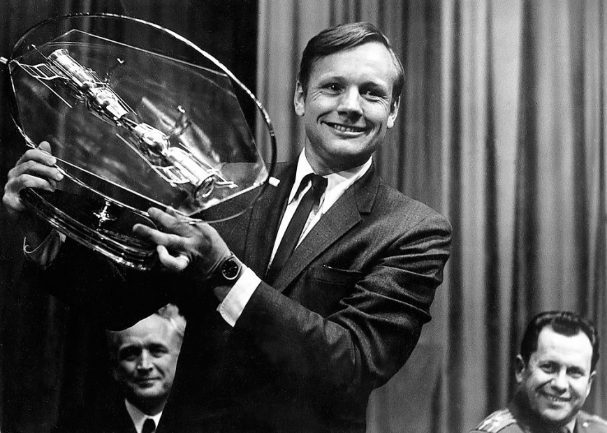 neil-armstrong-CTC-YG_moscu-1970